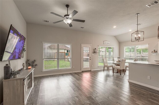 Building Photo - 124 Worley Way