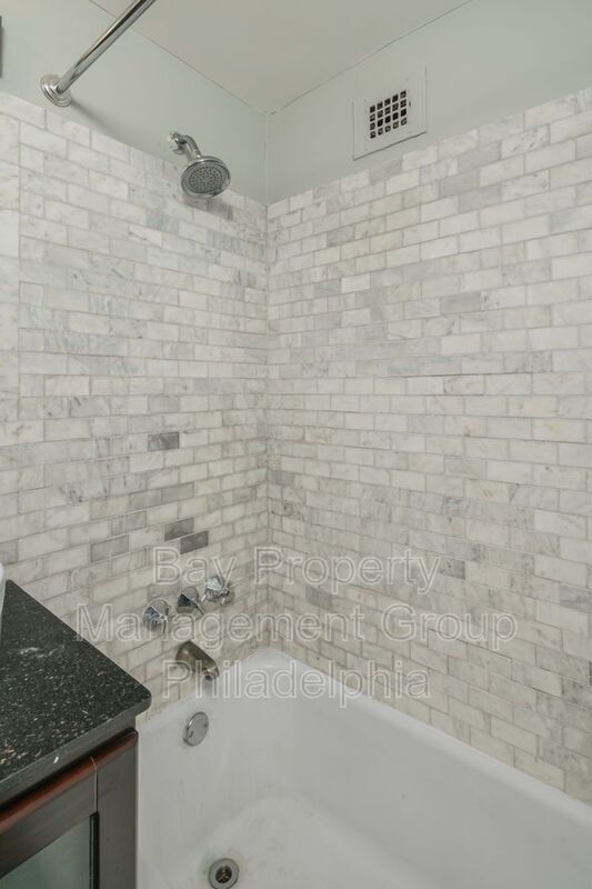 Building Photo - 1810 Rittenhouse Square