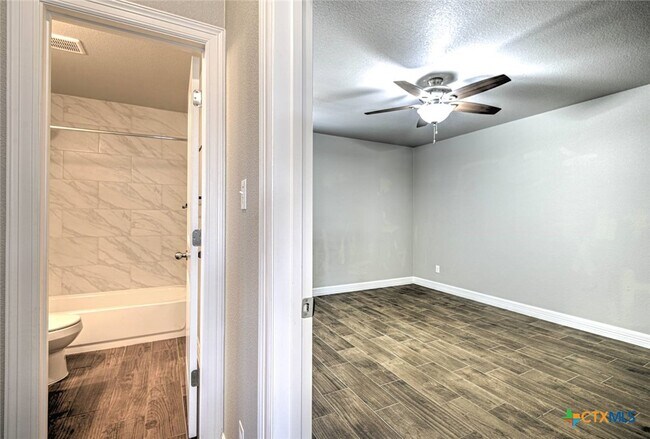 Building Photo - 1507 Curlew Ln
