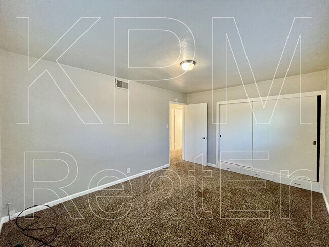 Building Photo - 1117 Brookside Rd