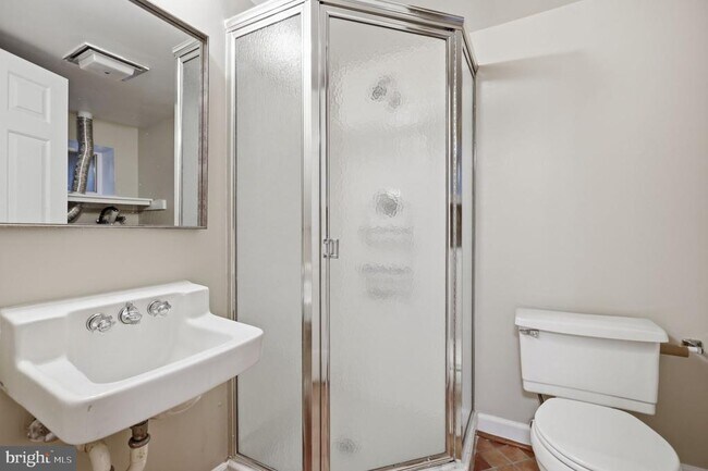 Building Photo - 4844 S 28th St