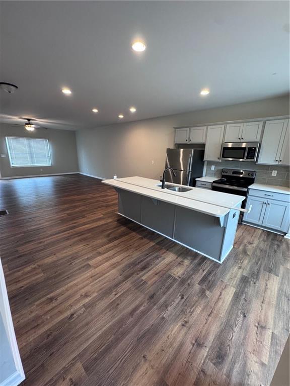 Building Photo - 3657 Princeton Ave