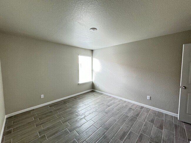 Building Photo - 1616 Indian Trail