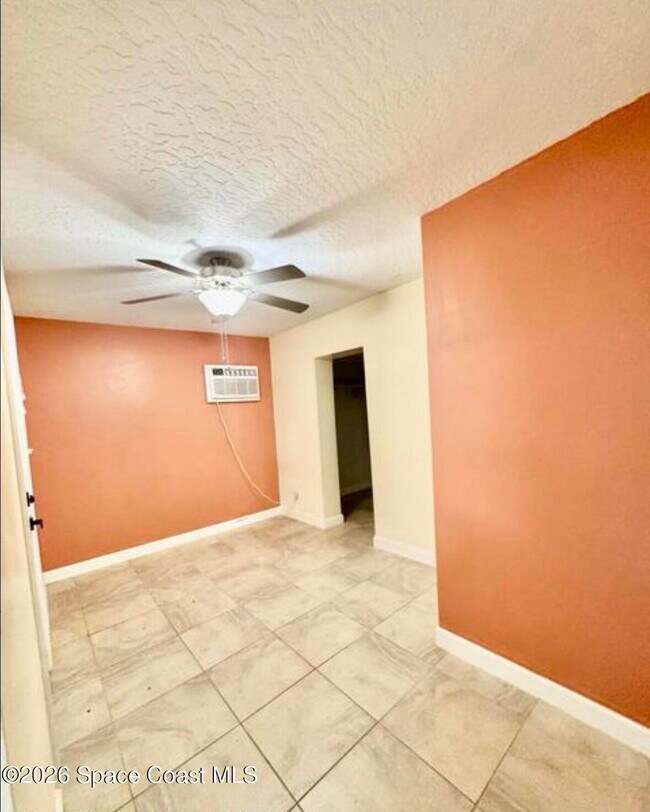Building Photo - 1458 Guava Ave