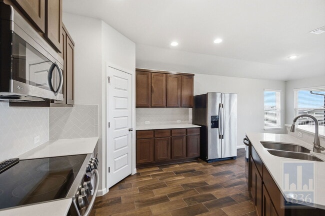 Building Photo - 9604 Eloquence Dr