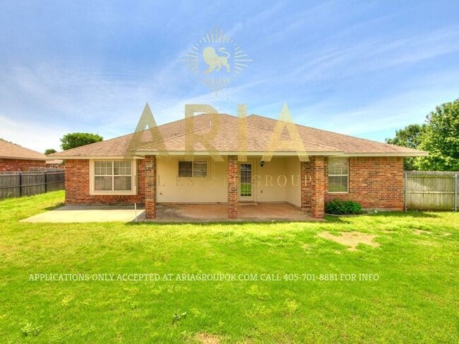 Building Photo - GORGEOUS 4 BED/2 BATH HOME IN EAGLE CLIFF ...