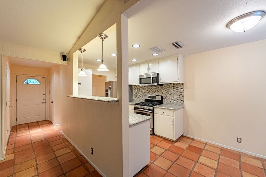 Building Photo - 11616 Fast Horse Dr