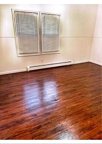 Building Photo - 378 Myrtle Ave