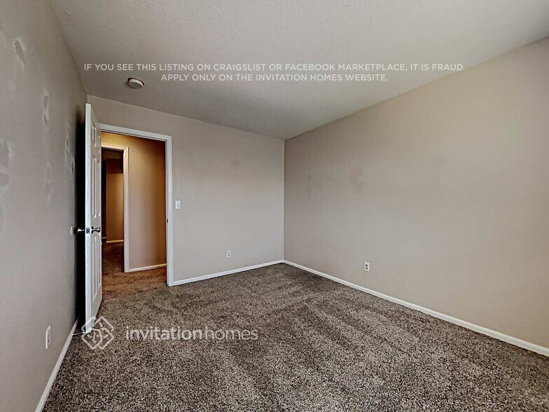 Building Photo - 1205 Bluebird St