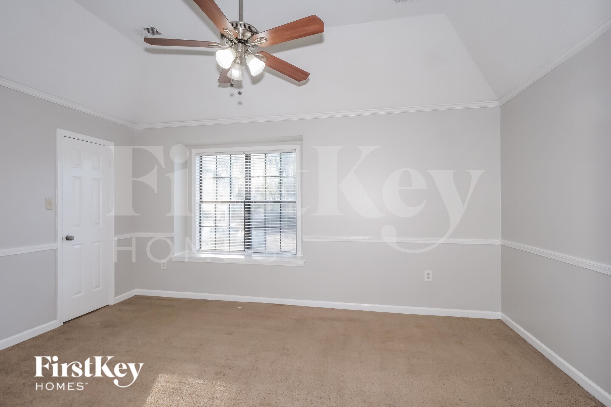 Building Photo - 4884 Walden Glen St