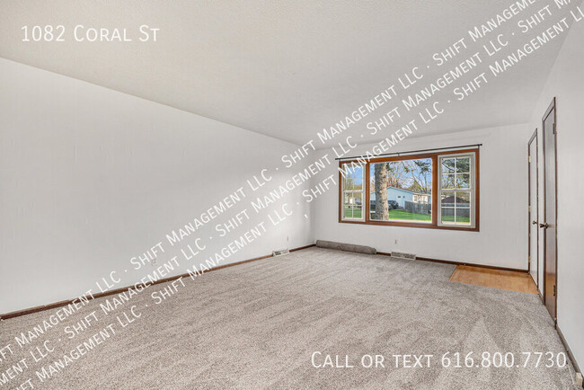 Building Photo - 1082 Coral St