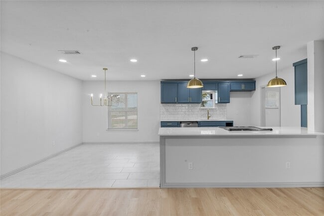 Building Photo - 3137 FM200