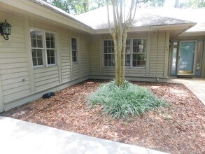 Building Photo - Nice Home In Hilton Head Plantation
