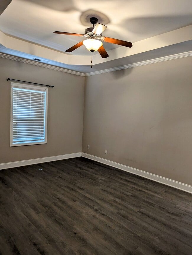 Building Photo - *Rent Special* 3 bedroom 2 bath home on the northside of town!