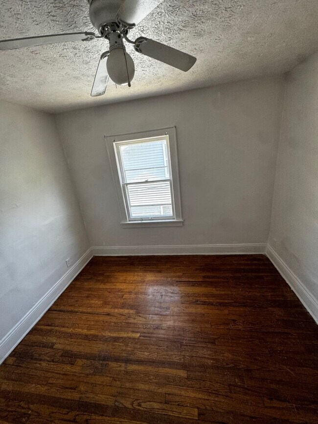 Building Photo - 11222 Revere Ave