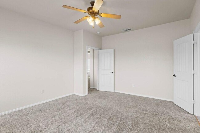 Building Photo - 1314 Cerrillos Ave