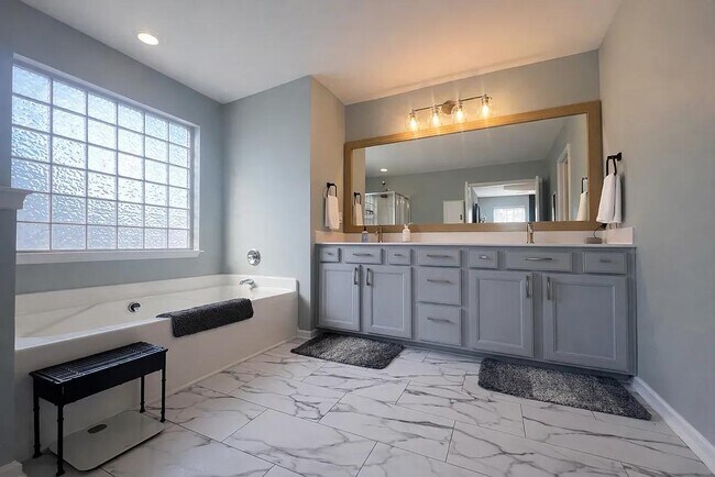 Building Photo - 116 Kelsey Glen Ln