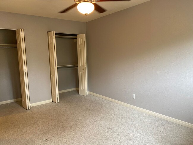 Building Photo - Great apartment in Austin Heights