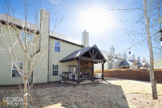 Building Photo - 345 Cliffhaven Cir