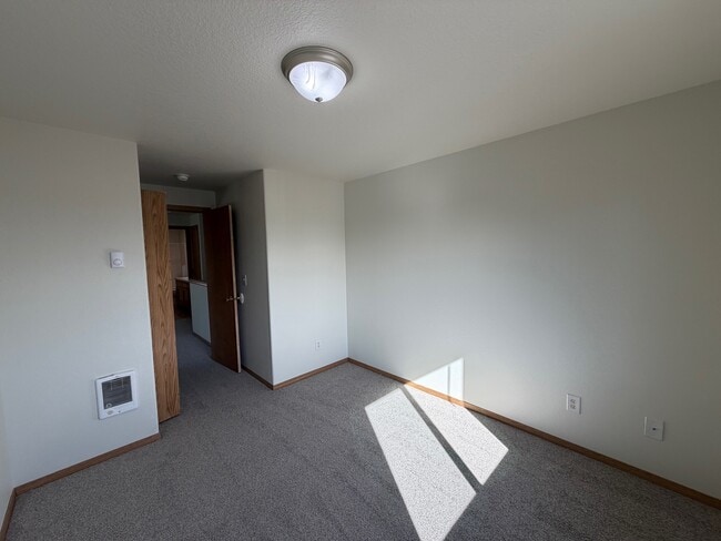 Building Photo - 1139 2nd St NW