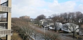 Building Photo - 90 Quincy Shore Dr