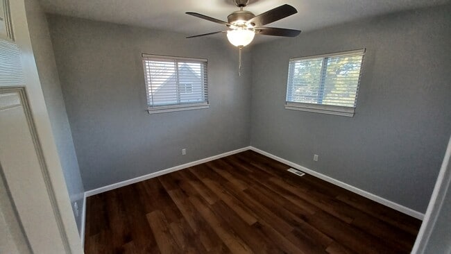 Building Photo - 1836 Engle