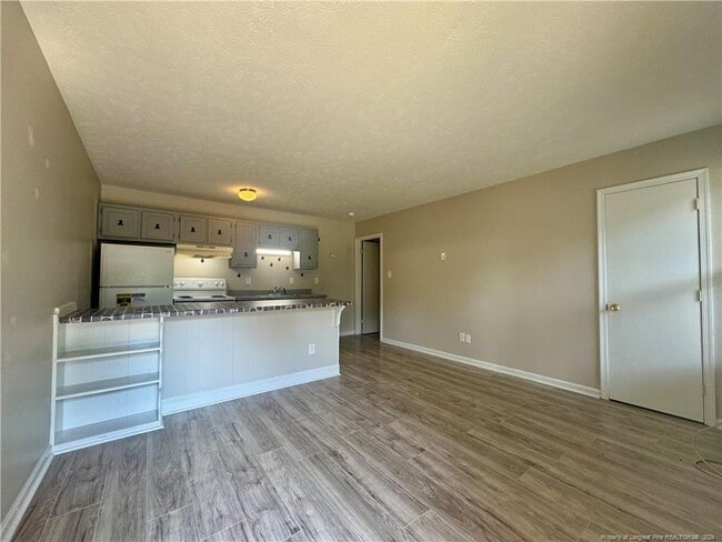 Building Photo - 1059 Strickland Bridge Rd