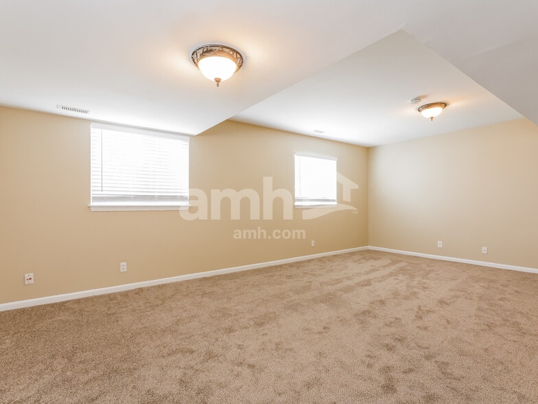 Building Photo - 112 Shawnee Ln