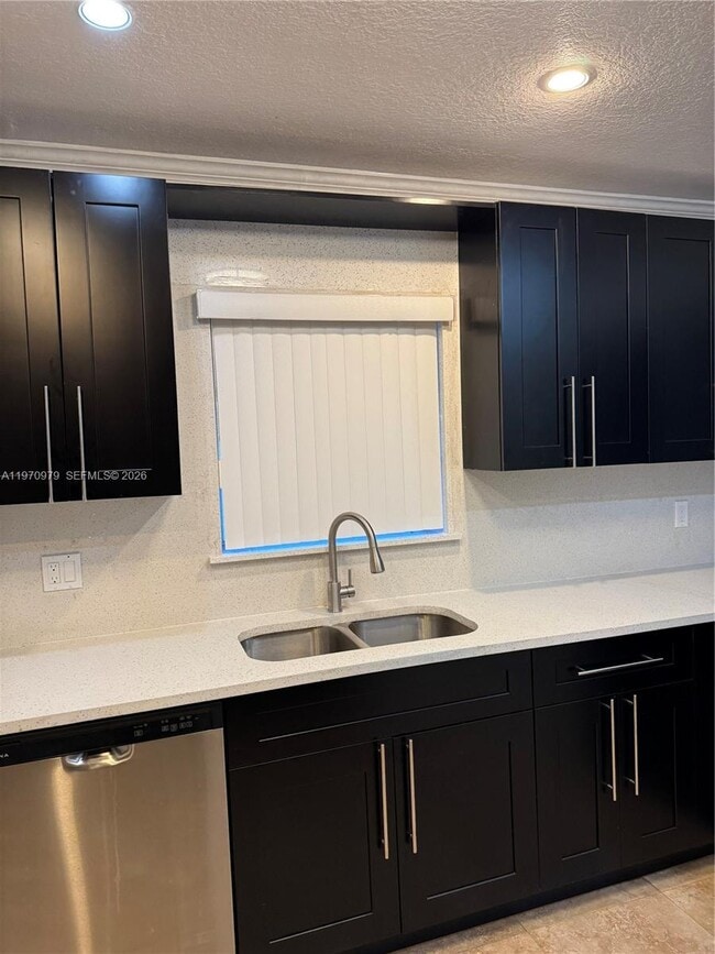 Building Photo - 470 NE 127th St