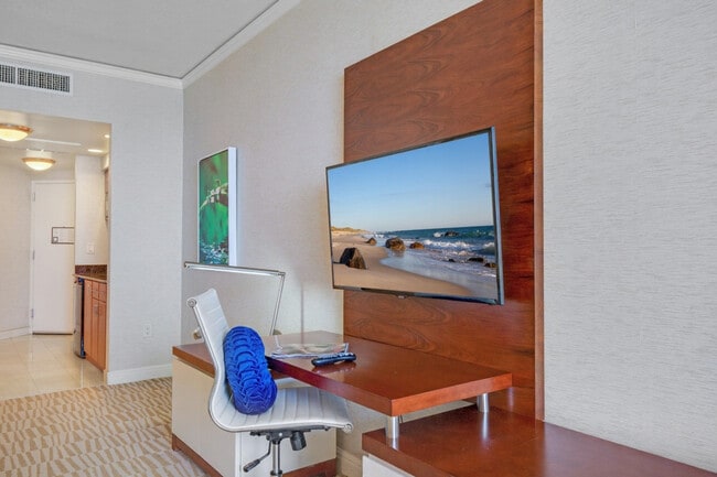 Building Photo - 18001 Collins Ave