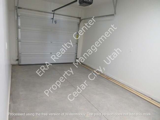 Building Photo - 2258 N 550 W