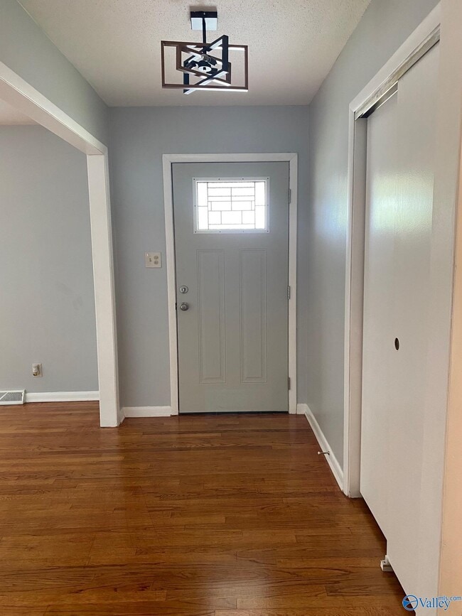 Building Photo - 1010 Council St