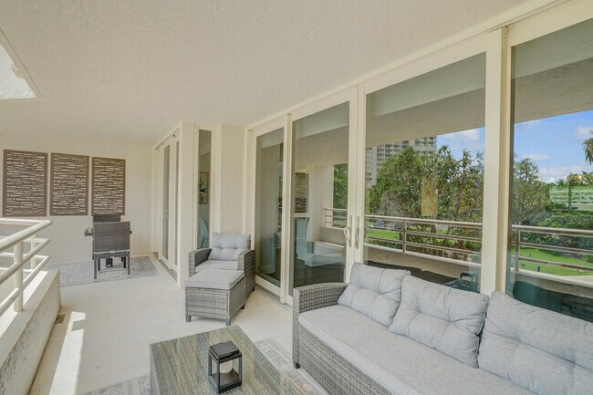 Building Photo - 4101 N Ocean Blvd