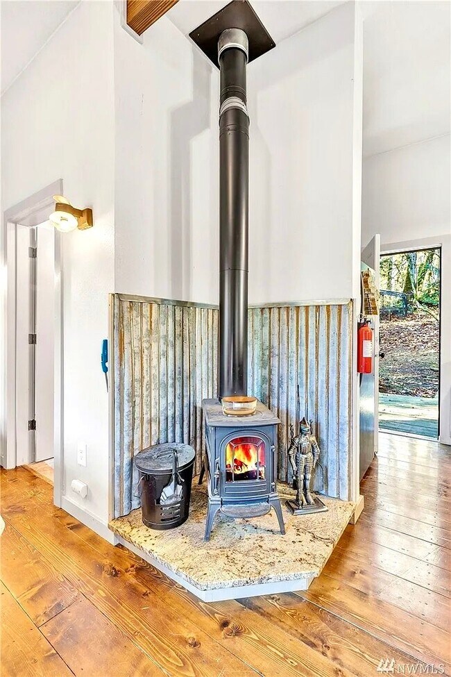 Building Photo - 23253 WA-534