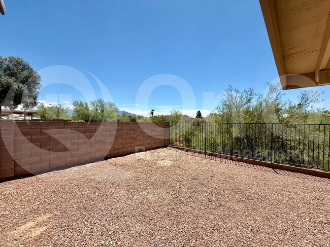 Building Photo - 9462 N Scarlet Tanager Ln