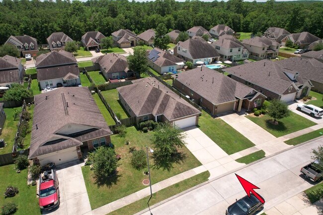 Building Photo - 30111 Saw Oaks Dr