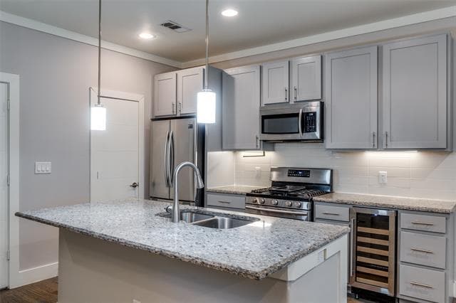 Building Photo - 4316 Hartford St