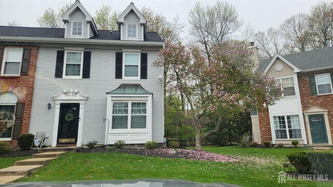 Primary Photo - 24 Albury Way