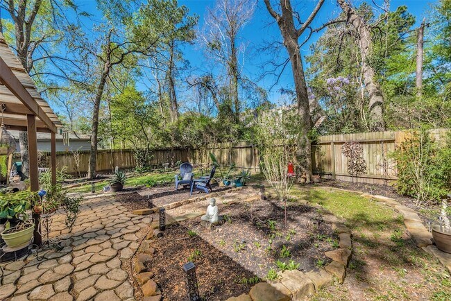 Building Photo - 116 W White Willow Cir