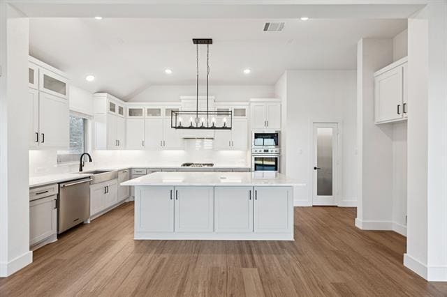 Building Photo - 1415 Woodpecker Ln