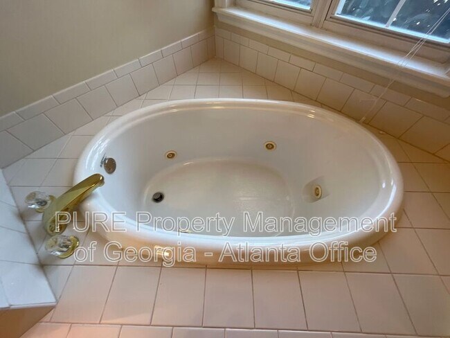 Building Photo - 234 Stonington Dr