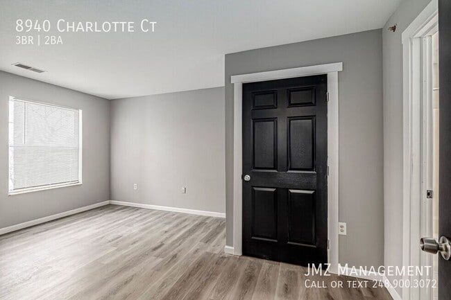 Building Photo - 8940 Charlotte Ct