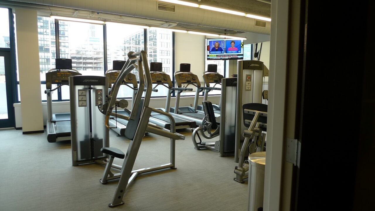 Building Photo - 801 W Adams St