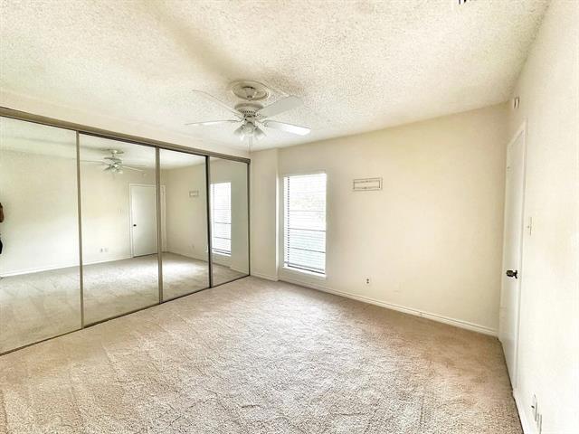 Building Photo - 2210 Jackson Cir