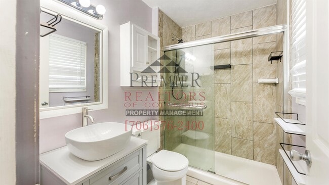 Building Photo - 3853 Rockdale Dr