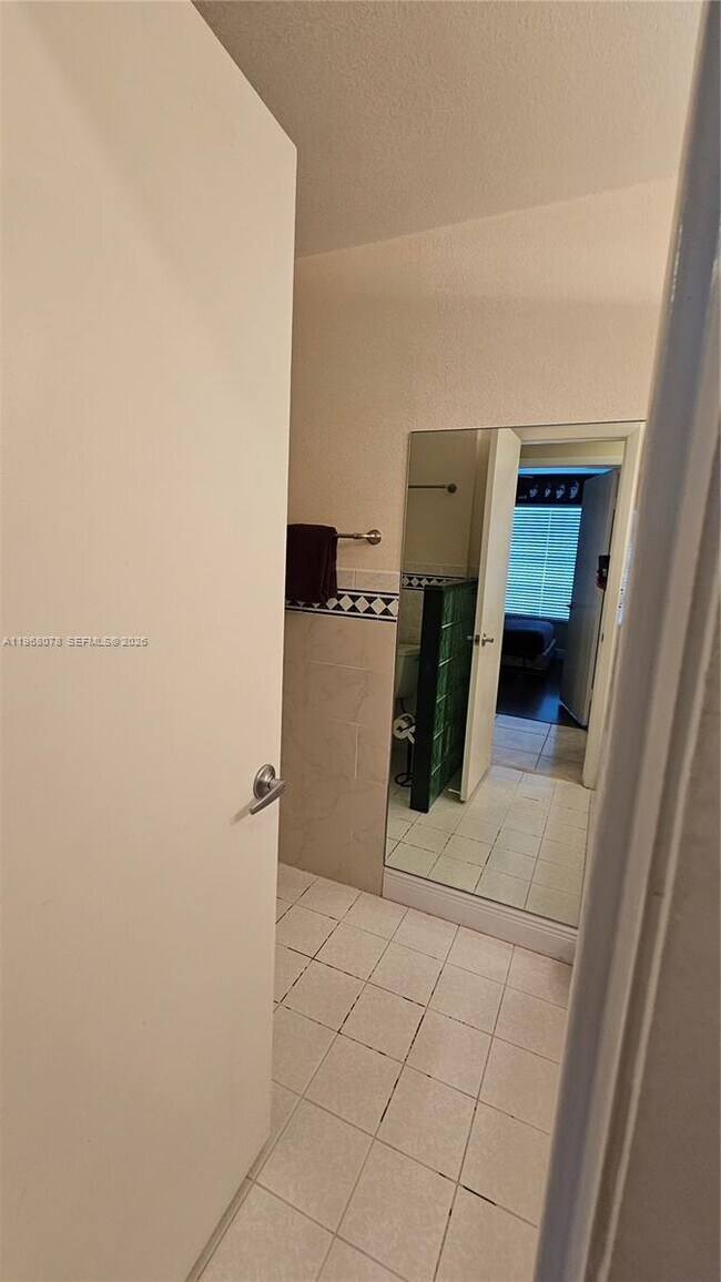 Building Photo - 6731 NW 26th Way