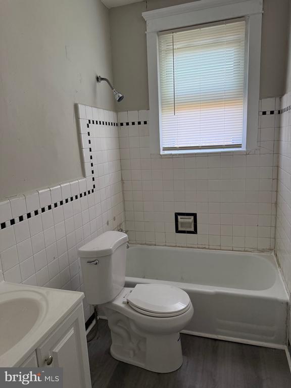 Building Photo - 1945 W Hunting Park Ave