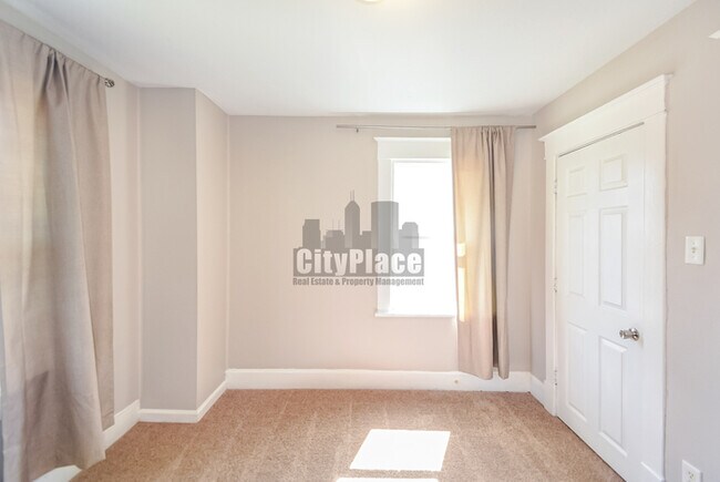 Building Photo - 3116 Ruckle St