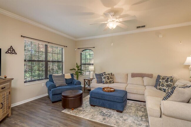 Building Photo - 2141 Portofino Pl