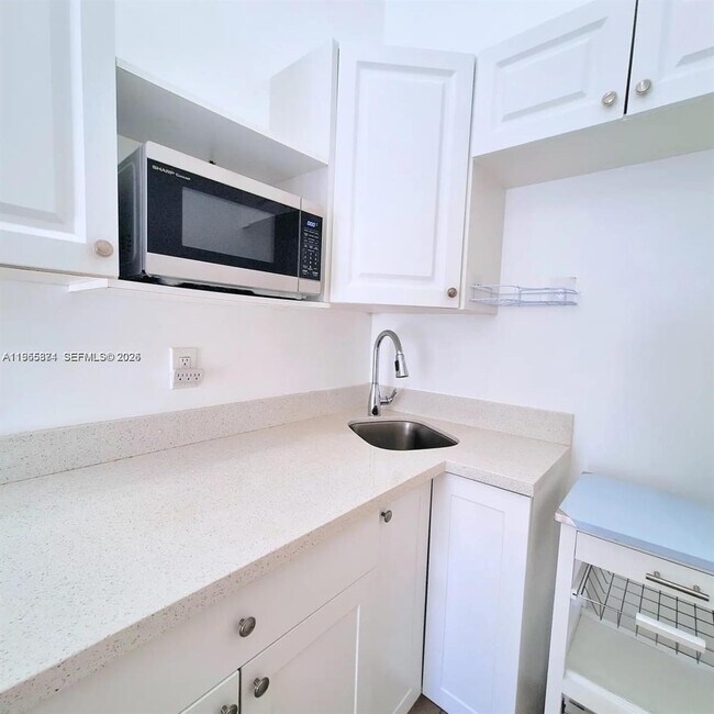 Building Photo - 13249 SW 200th Terrace